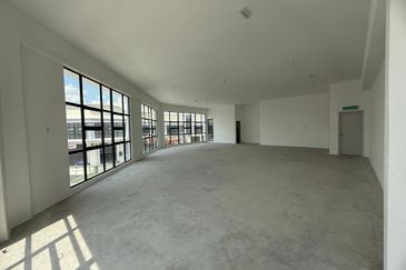 Skudai / Taman Industri Jaya / Jalan Bistari / Setia Neo II 1.5 Storey Terrace Factory Corner Unit