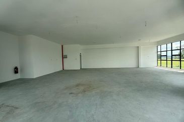 Skudai / Taman Industri Jaya / Jalan Bistari / Setia Neo II 1.5 Storey Terrace Factory Corner Unit