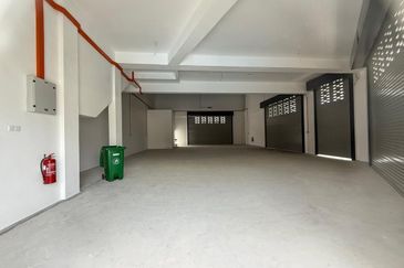 Skudai / Taman Industri Jaya / Jalan Bistari / Setia Neo II 1.5 Storey Terrace Factory Corner Unit