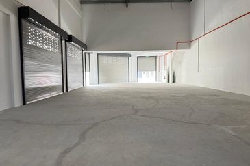 Skudai / Taman Industri Jaya / Jalan Bistari / Setia Neo II 1.5 Storey Terrace Factory Corner Unit