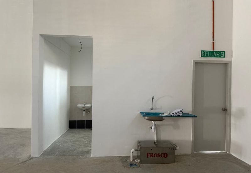 Skudai / Taman Industri Jaya / Jalan Bistari / Setia Neo II 1.5 Storey Terrace Factory Corner Unit
