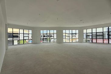 Skudai / Taman Industri Jaya / Jalan Bistari / Setia Neo II 1.5 Storey Terrace Factory Corner Unit