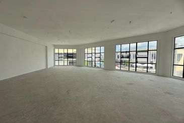 Skudai / Taman Industri Jaya / Jalan Bistari / Setia Neo II 1.5 Storey Terrace Factory Corner Unit