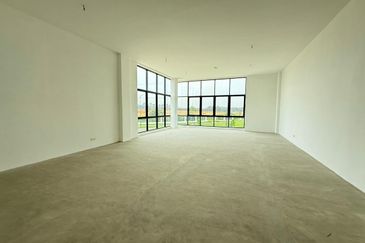 Senai / Eco Business Park 2 / Senai Airport City / 1.5 Storey Cluster Factory Corner lot 