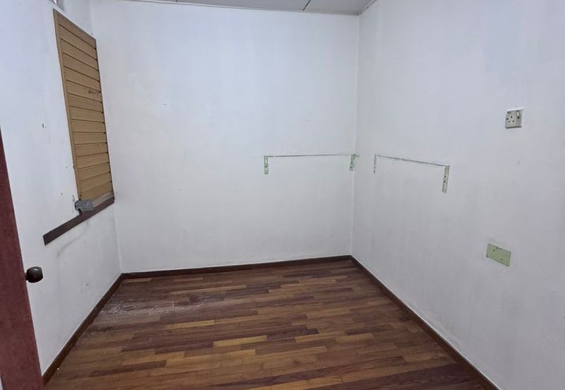 Kulai / Saleng / Taman Muhibah / Jalan Jambu / Double Storey Terrace House