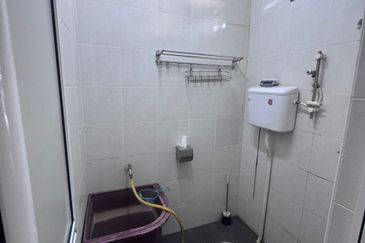 Kulai / Saleng / Taman Muhibah / Jalan Jambu / Double Storey Terrace House