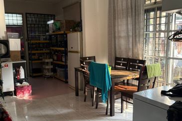 Skudai / Taman Sutera / Single Storey Corner Lot