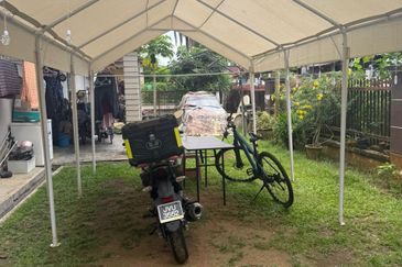 Skudai / Taman Sutera / Single Storey Corner Lot