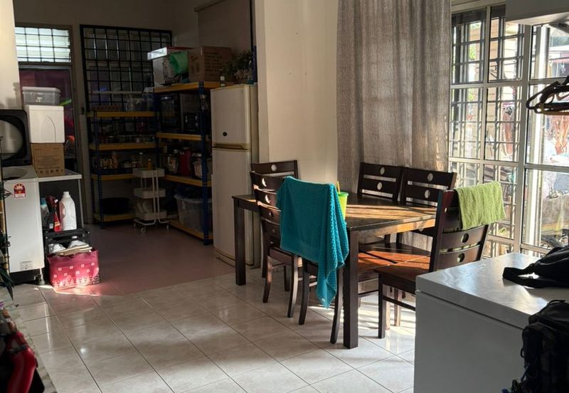 Skudai / Taman Sutera / Single Storey Corner Lot