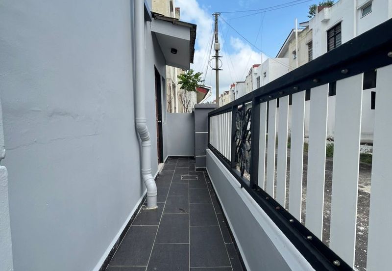 Skudai / Kangkar Pulai / Pulai Indah / Double Storey Corner Lot 