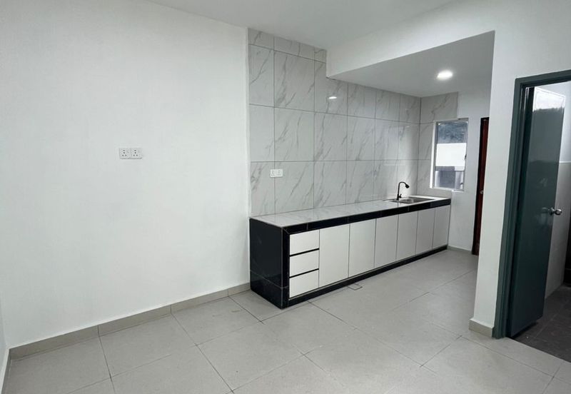 Skudai / Kangkar Pulai / Pulai Indah / Double Storey Corner Lot 