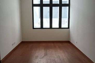 Iskandar Puteri • Taman Nusa Sentral • 3 Storey Semi-Detahed House Unblock View