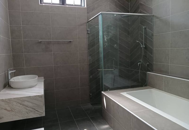 Iskandar Puteri • Taman Nusa Sentral • 3 Storey Semi-Detahed House Unblock View