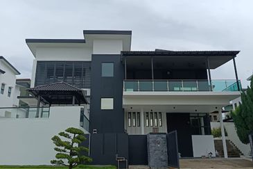 Iskandar Puteri • Taman Nusa Sentral • 3 Storey Semi-Detahed House Unblock View