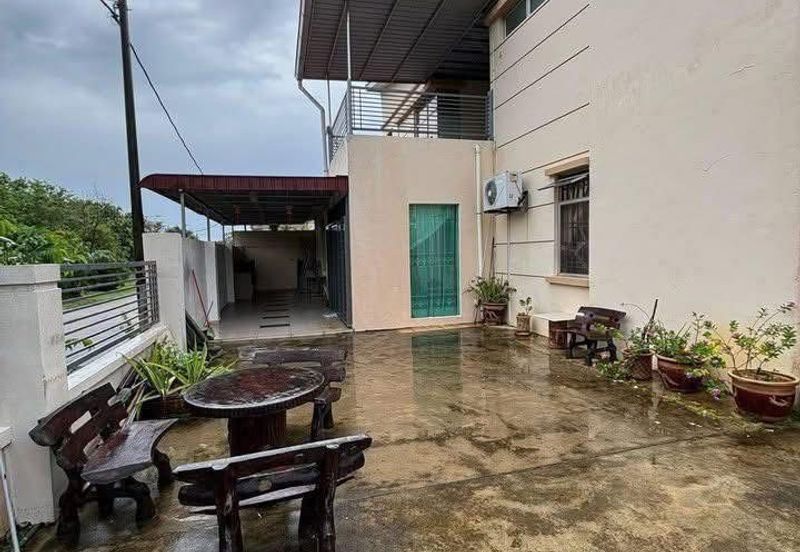 Kulai Bandar putra / IOI Palm Villa, Gate B / Jalan Ceria / Double Storey Corner Lot
