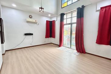 Skudai / Taman Sri Pulai / Jalan Pulai Perdana 8 / Double Storey End Lot / G&G
