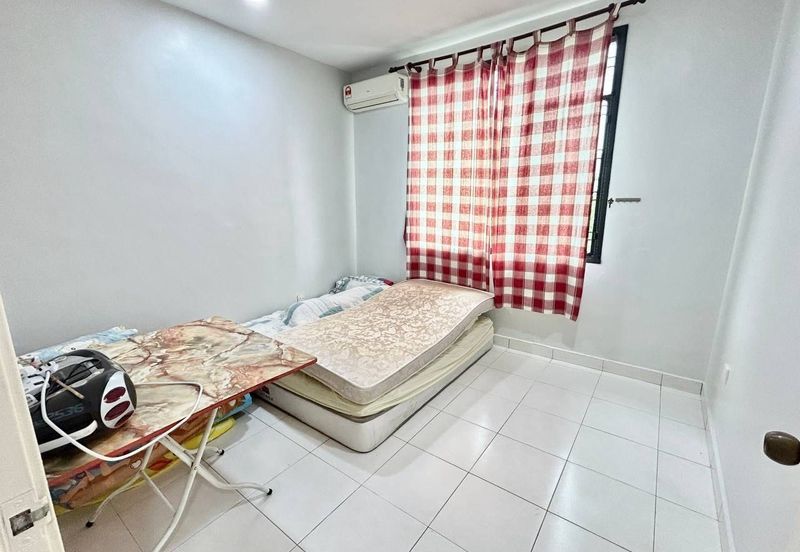 Skudai / Taman Sri Pulai / Jalan Pulai Perdana 8 / Double Storey End Lot / G&G