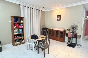 Skudai / Taman Sri Pulai / Jalan Pulai Perdana 8 / Double Storey End Lot / G&G