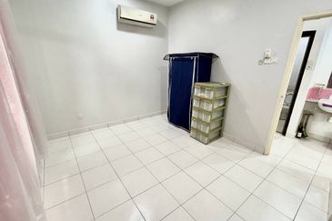 Skudai / Taman Sri Pulai / Jalan Pulai Perdana 8 / Double Storey End Lot / G&G