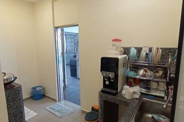 Johor Bahru Bukit Indah Double Storey Corner Lot@Avenue26 /Fully Furnished 