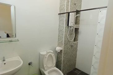 Johor Bahru Bukit Indah Double Storey Corner Lot@Avenue26 /Fully Furnished 