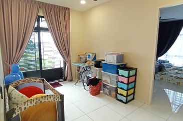 Johor Bahru Bukit Indah Double Storey Corner Lot@Avenue26 /Fully Furnished 