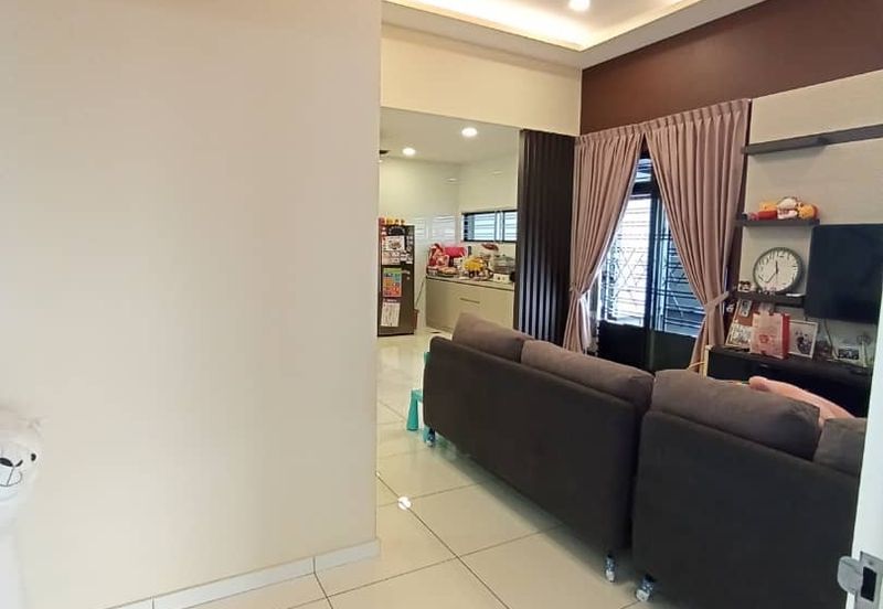 Johor Bahru Bukit Indah Double Storey Corner Lot@Avenue26 /Fully Furnished 