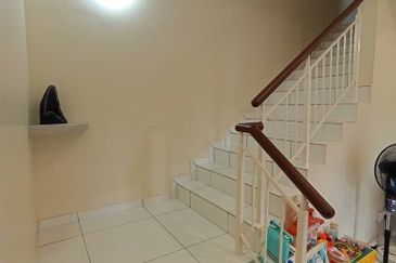 Johor Bahru Bukit Indah Double Storey Corner Lot@Avenue26 /Fully Furnished 