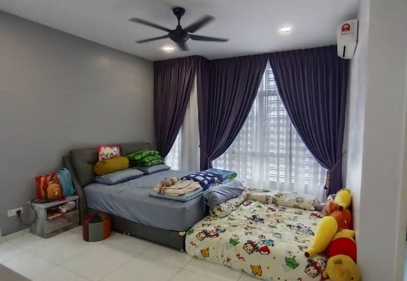 Johor Bahru Bukit Indah Double Storey Corner Lot@Avenue26 /Fully Furnished 