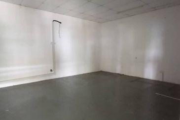 Senai / Taman Scientex Senai / Jalan Scientex Jaya  / 1.5 Storey Cluster Factory / Light Industry / G&G