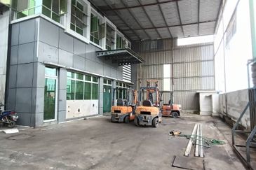 Senai / Taman Scientex Senai / Jalan Scientex Jaya  / 1.5 Storey Cluster Factory / Light Industry / G&G