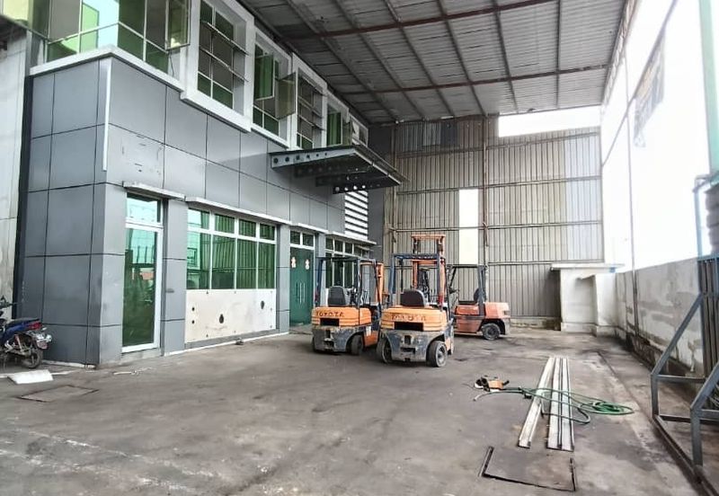 Senai / Taman Scientex Senai / Jalan Scientex Jaya  / 1.5 Storey Cluster Factory / Light Industry / G&G