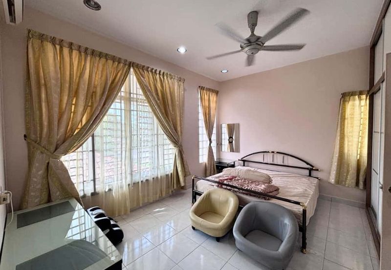 Skudai / Taman Mutiara Rini / Jalan Bakti / Double Storey Corner Lot