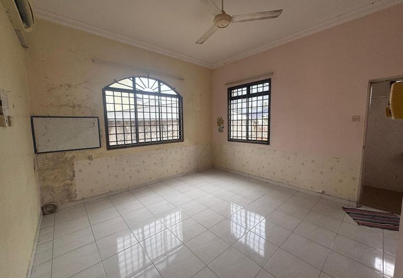 Skudai / Pulai Utama / Double Storey Semi-D 