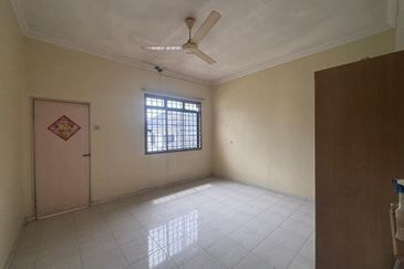 Skudai / Pulai Utama / Double Storey Semi-D 