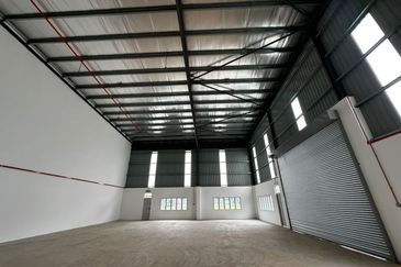 Kuldi / Senai 29 / Taman Desa Idaman / Semi Detached Factory 