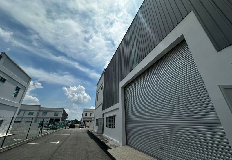 Kuldi / Senai 29 / Taman Desa Idaman / Semi Detached Factory 