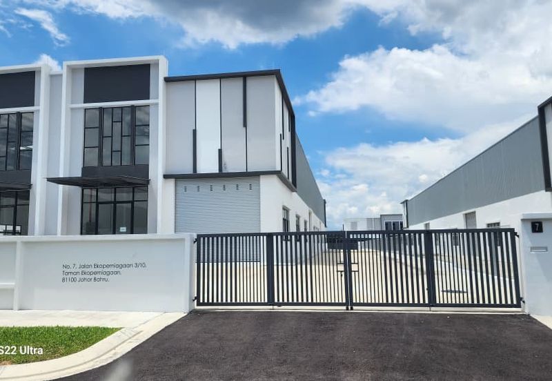 Johor Bahru / Taman Ekoperniagaan / Jalan Ekoperniagaan / Eco Business Park I Phase 3 / Single Storey Cluster Factory / Medium Industrial 