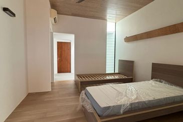 Iskandar Puteri / Leisure farm X Lorong Polo X / Single storey Bungalow w lap pool