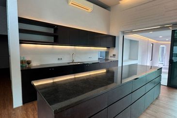 Iskandar Puteri / Leisure farm X Lorong Polo X / Single storey Bungalow w lap pool 