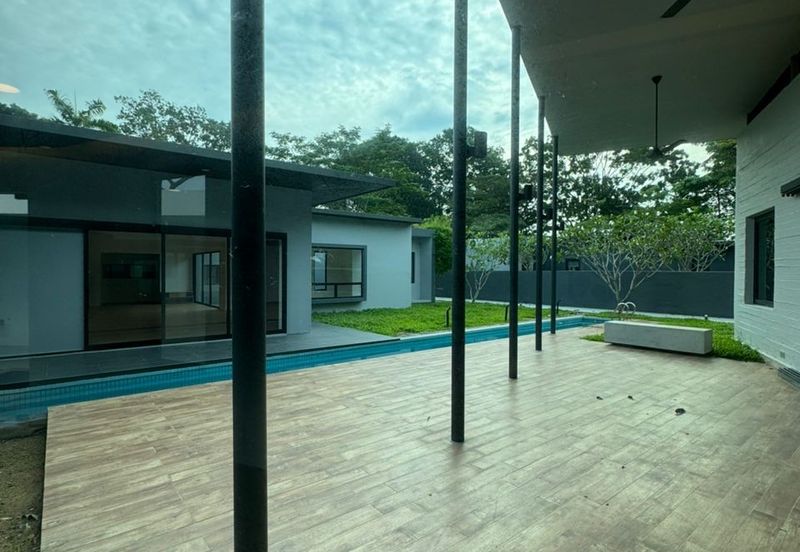 Iskandar Puteri / Leisure farm X Lorong Polo X / Single storey Bungalow w lap pool 