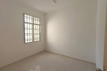  Kulai / Taman Kulai Permai / 2 Storey Terrace House (公主城翠竹园 旧帝大那边）