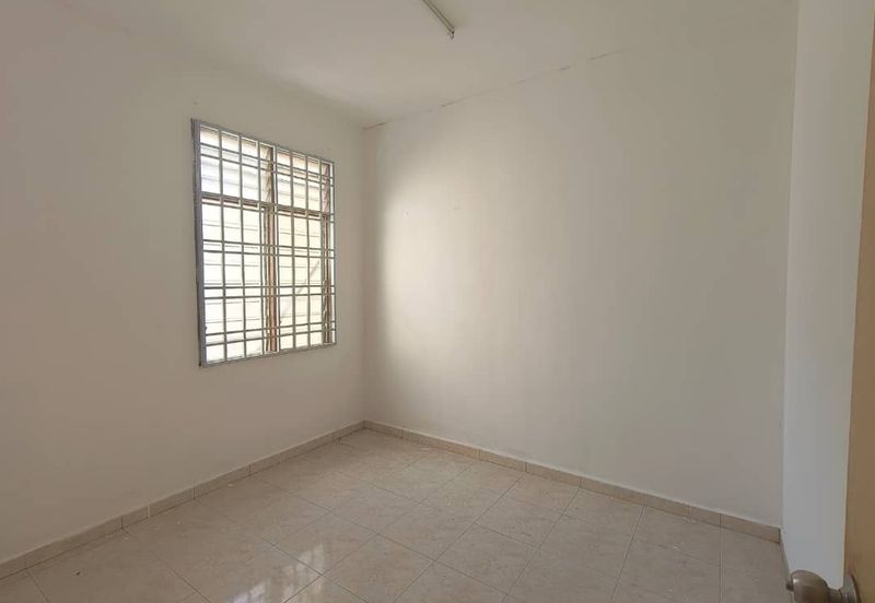  Kulai / Taman Kulai Permai / 2 Storey Terrace House (公主城翠竹园 旧帝大那边）