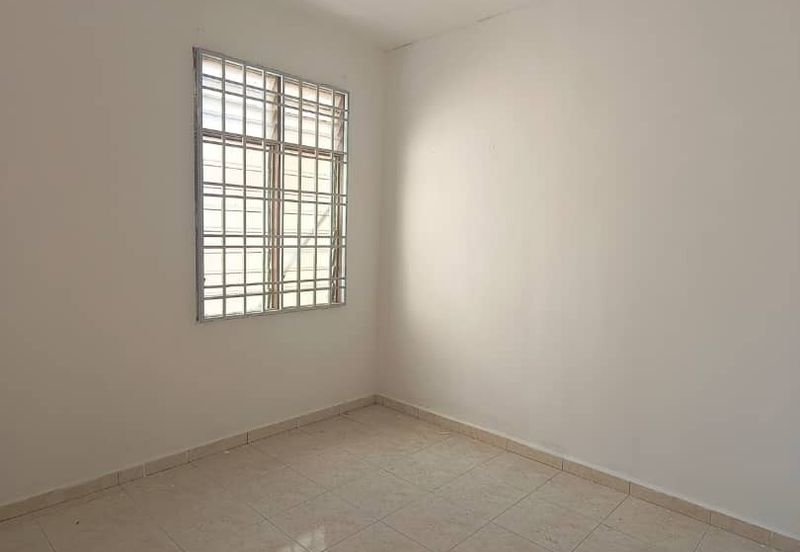  Kulai / Taman Kulai Permai / 2 Storey Terrace House (公主城翠竹园 旧帝大那边）