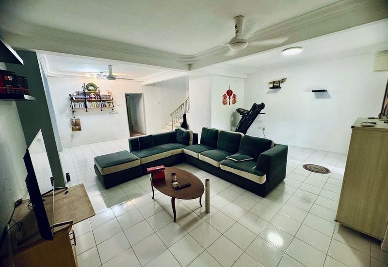 Kulai / Tamam Putri Kulai / Jalan Sri Putri 7 / 2 Storey Terrace House / Fully Extended 