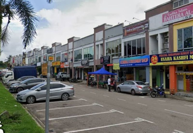 Ulu Tiram / Taman Bestari Indah / Jalan Bestari 5x - Double Storey Shoplot / Facing Mainroad 