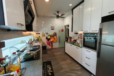 Kulai / Bandar Indahpura / Jalan Matahari / Double Storey Semi-D House