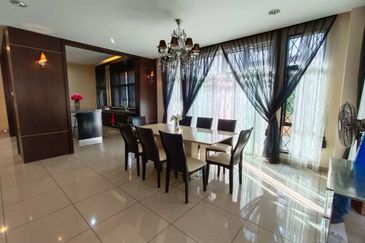 Johor kulai Indahpura Lakeview Residency /Double Storey Semi-D/Renovated/Fully Furnished 