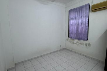 Nusajaya / Taman bukit indah / Johor / Jalan Indah 10 / double storey terrace house