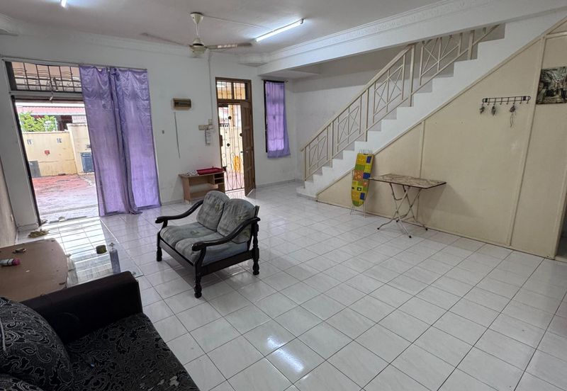 Nusajaya / Taman bukit indah / Johor / Jalan Indah 10 / double storey terrace house